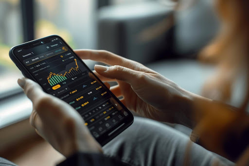 تطبيقات الاستثمار المصغّر تصنع محافظ من كسور مشترياتك